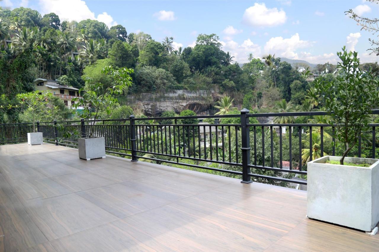 Chathu Holiday Home Kandy Exteriör bild