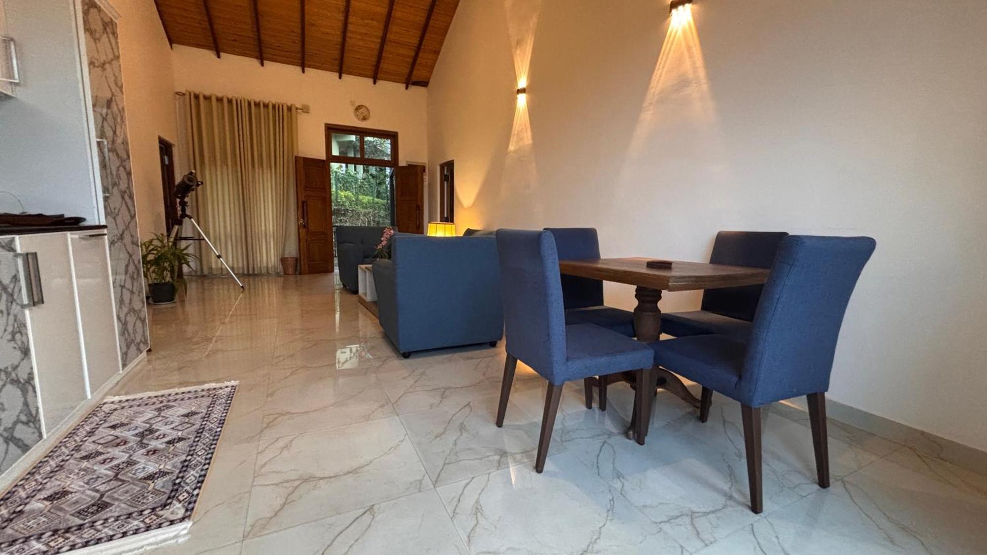Chathu Holiday Home Kandy Exteriör bild